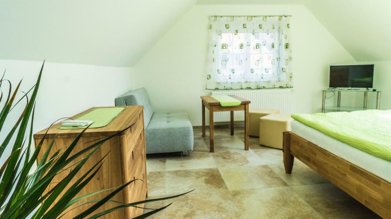 Ferienwohnung Kogelschneiderhof Dobl-Zwaring Exterior foto